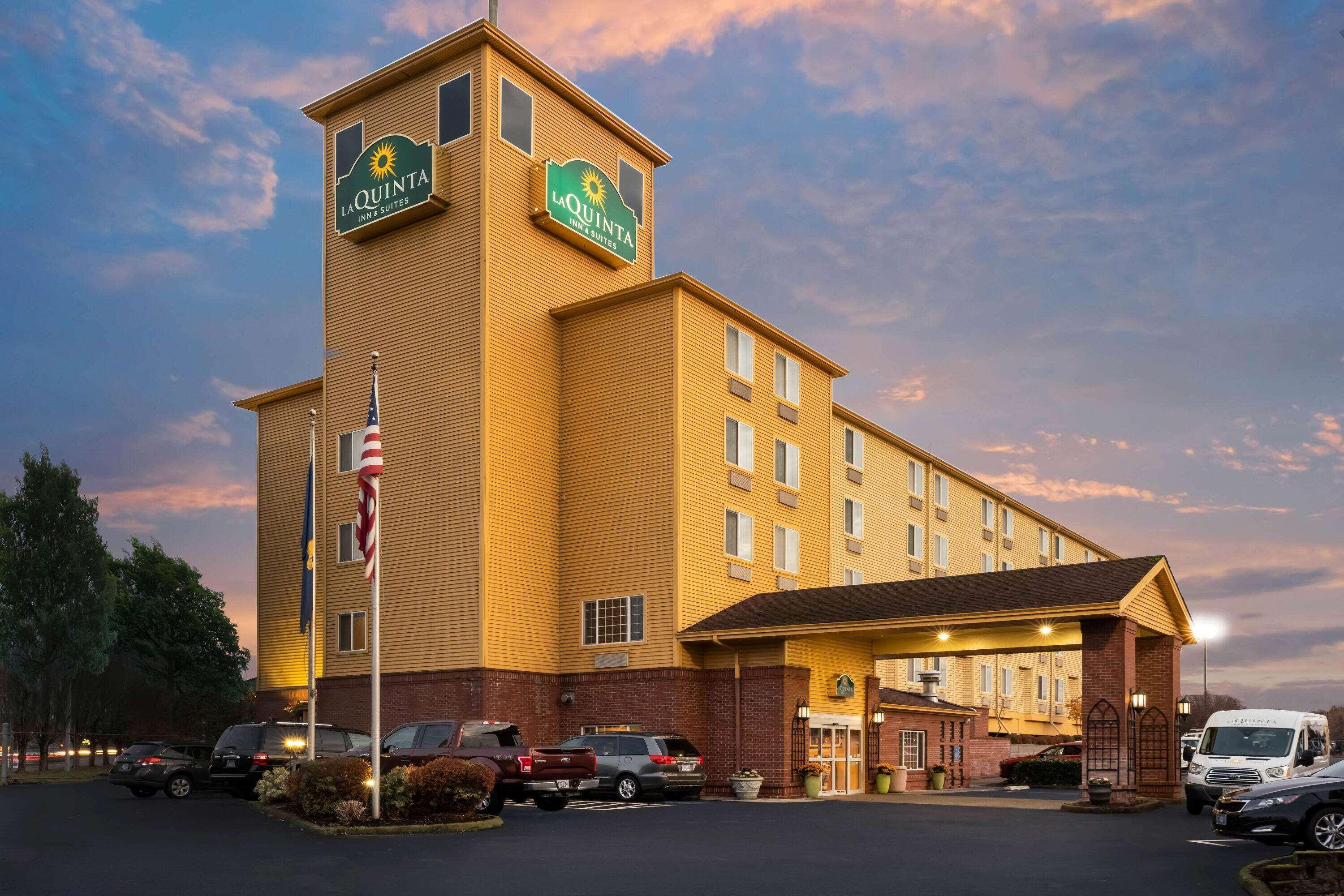 La Quinta By Wyndham Airport 3*