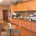 La Quinta By Wyndham Portland Airport 
